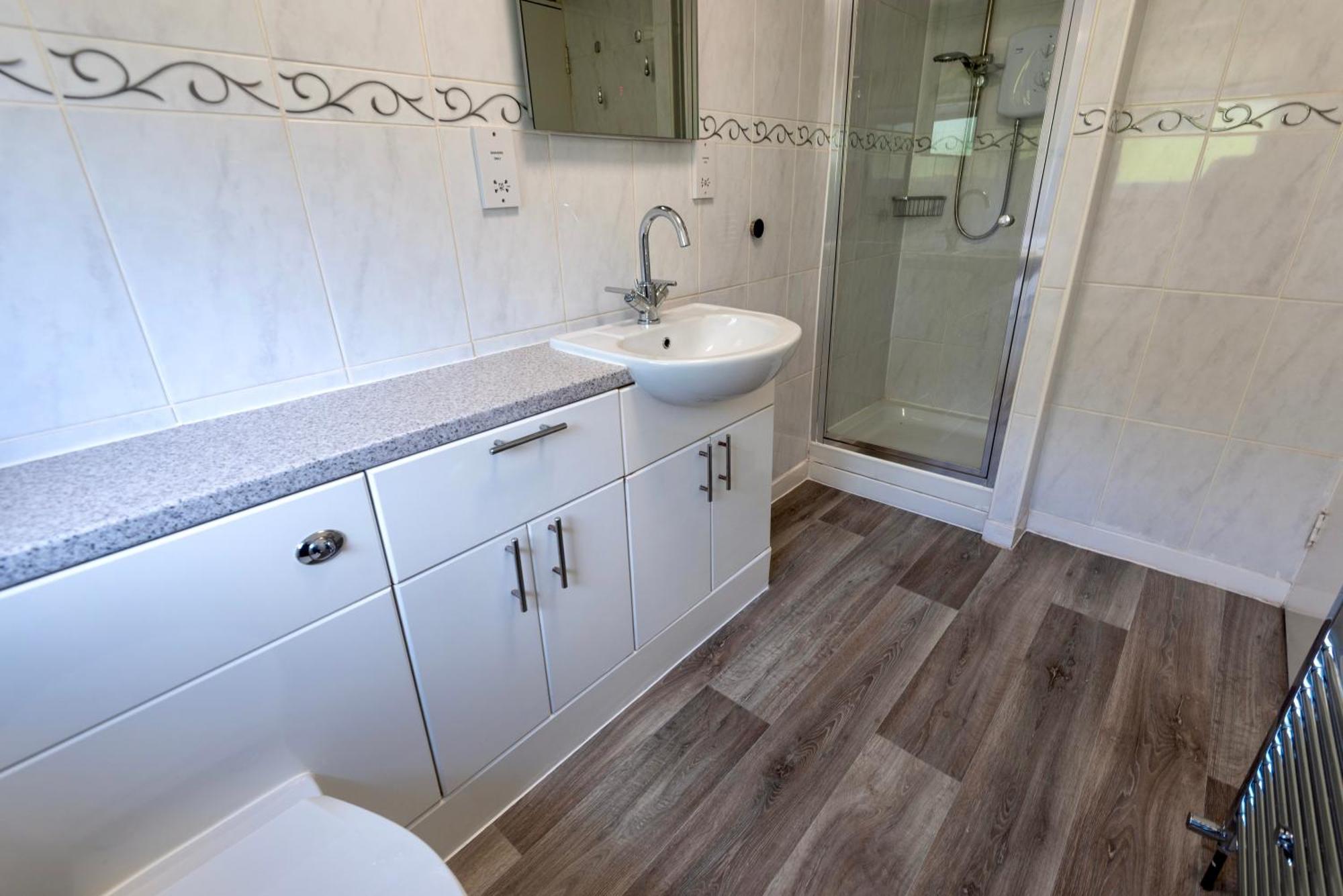Double Room In Refurbished 5 Bed Home With Wifi And Tv BW Room 4 โซลิฮัล ภายนอก รูปภาพ